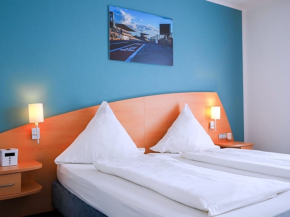 Hotel zur Burg Nürburg-ring