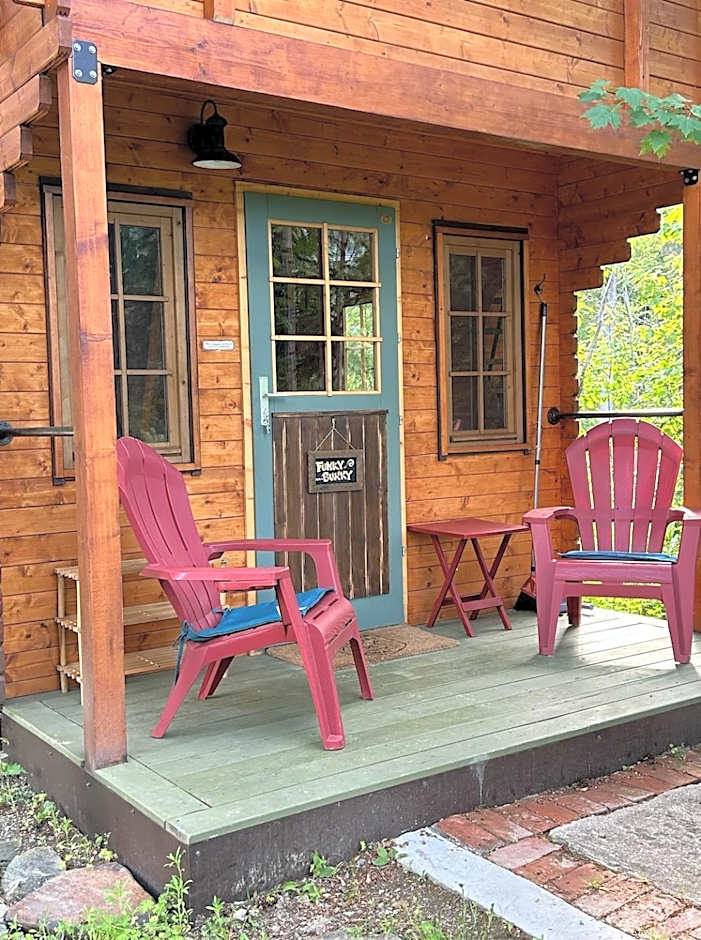 Idyllic Cabin Retreat Only 5 Minutes Away From Nelson
