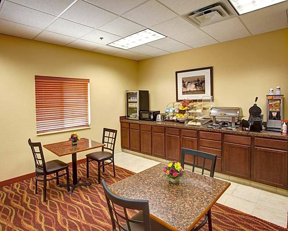 Rodeway Inn & Suites Phillipsburg
