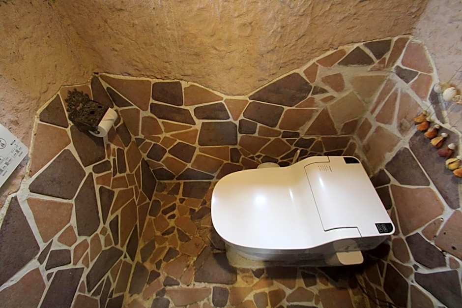 Taketomijima Guesthouse and je Taime