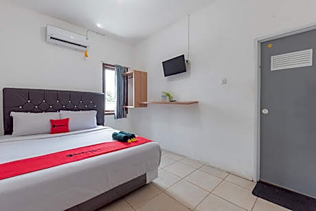 RedDoorz @ Kubu Selem Palapa Lampung