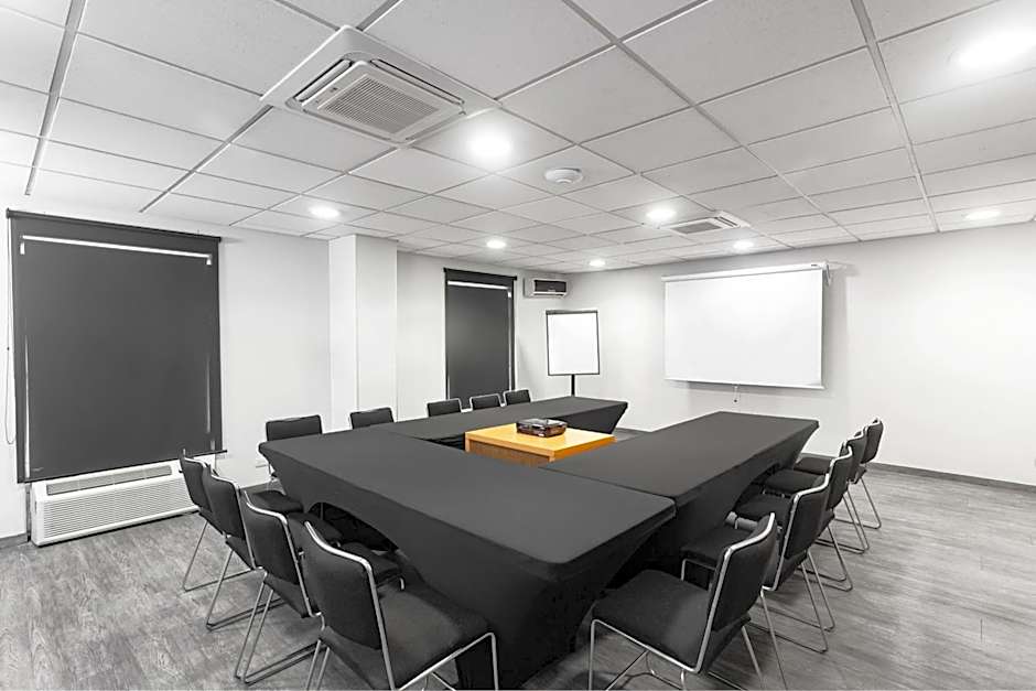 City Express by Marriott Celaya Parque