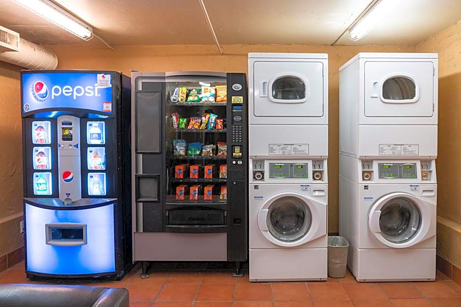 Banff Caribou Lodge And Spa