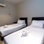 Swing & Pillows - Kota Damansara