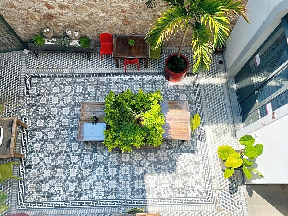 Kuku Ruku Hotel