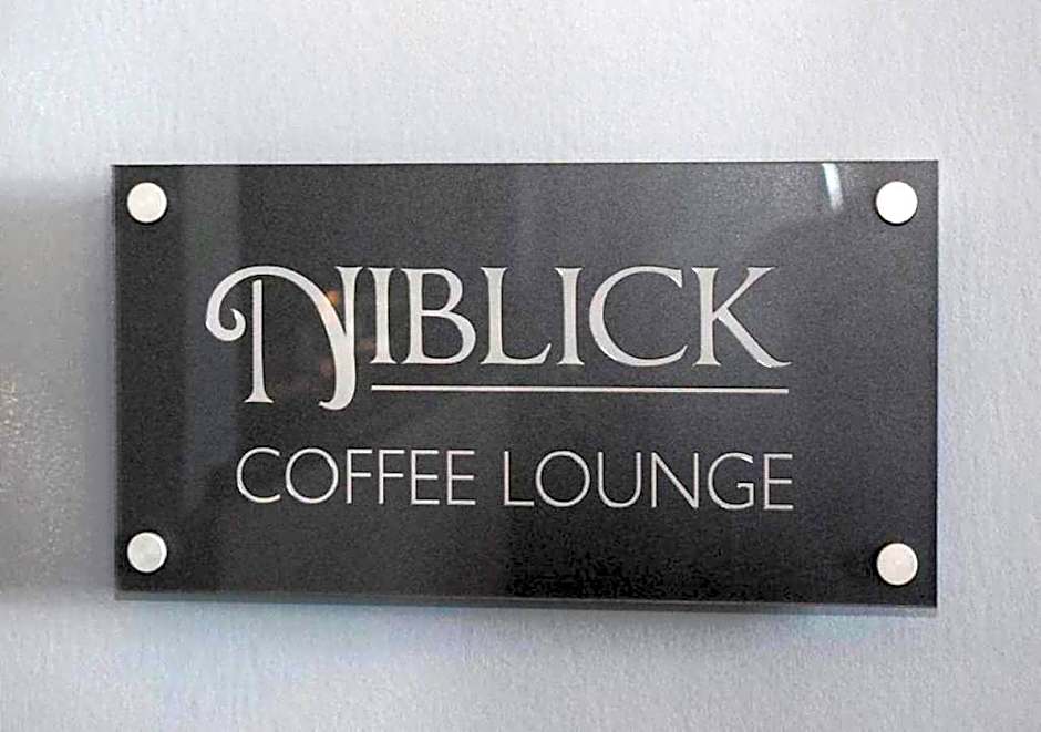 GOLF View Hotel & Macintosh Restaurant