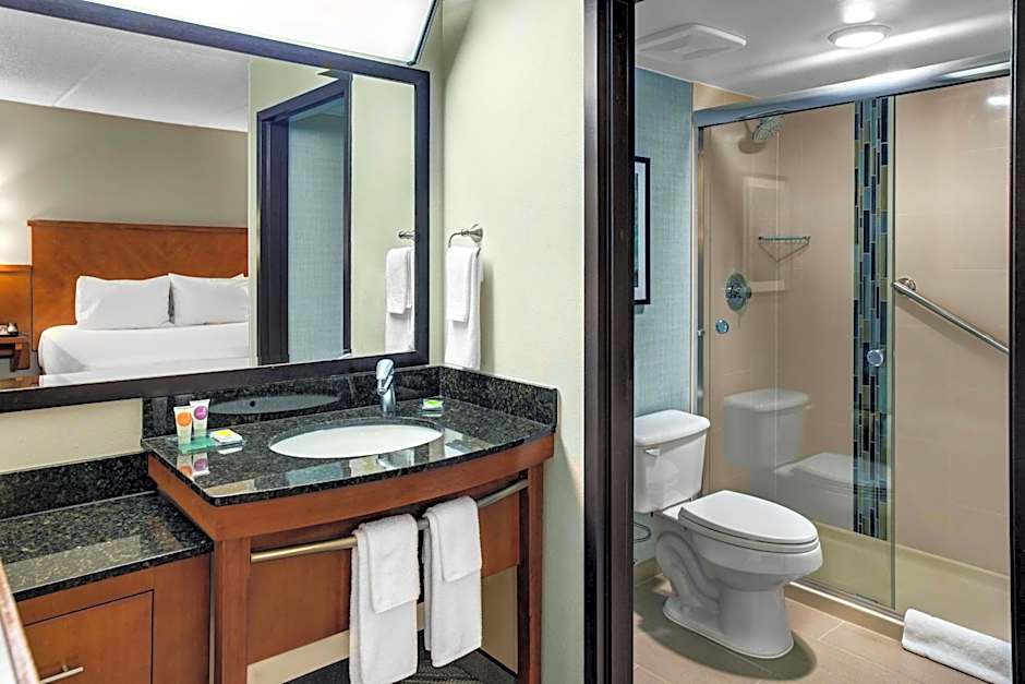 Hyatt Place Pittsburgh Airport/Robinson Mall