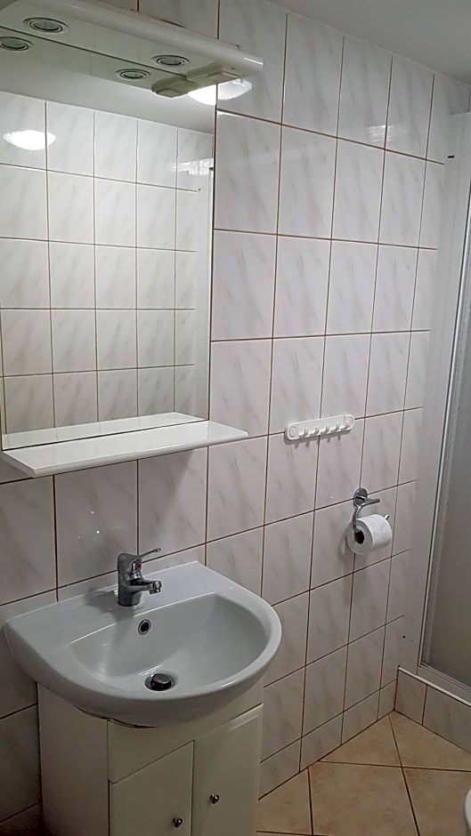 Domki Letniskowe "Fajne Miejsce City"