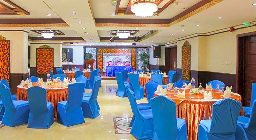 Clifton International Hotel