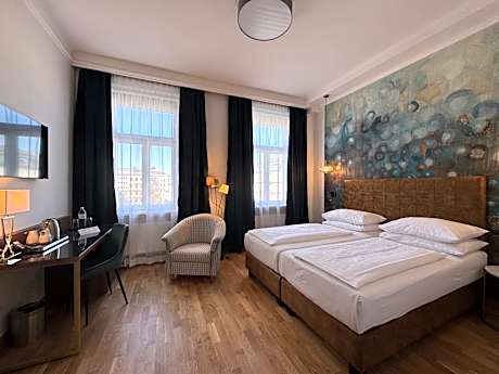 Deluxe Room - Double or Twin