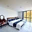 Crest72 Hotel