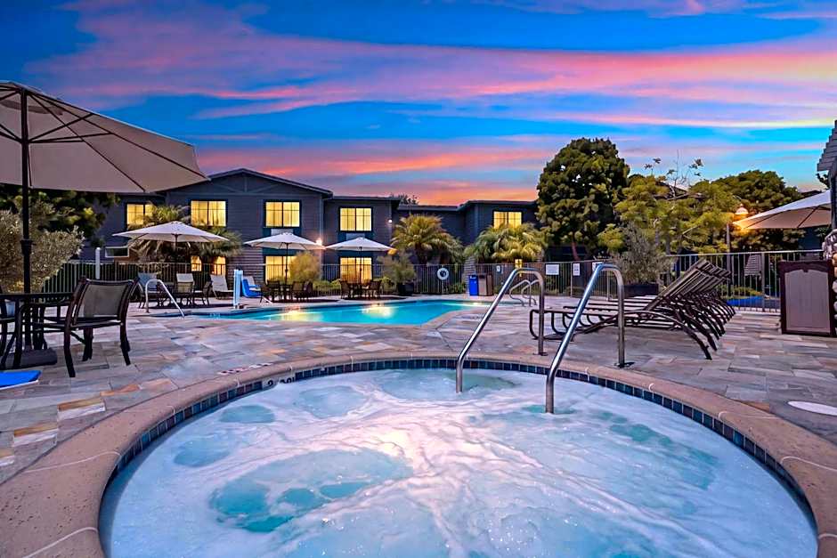 Holiday Inn Express & Suites Carpinteria By IHG