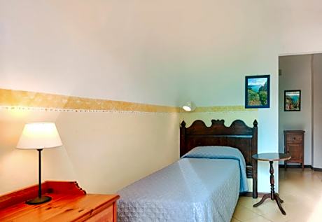 Economy Single Room