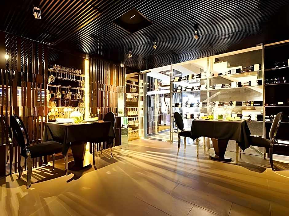 Signature Boutique Hotel