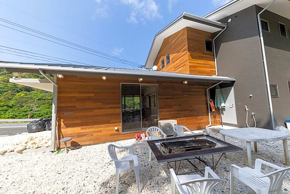 Guest House Amami Long Beach 2