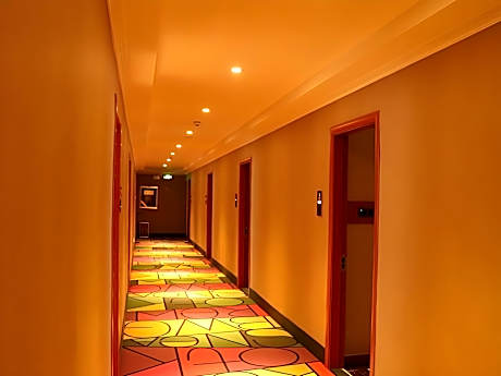 Shell Rizhao Donggang District Bus station Hotel