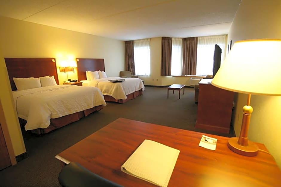 Hampton Inn & Suites Bemidji