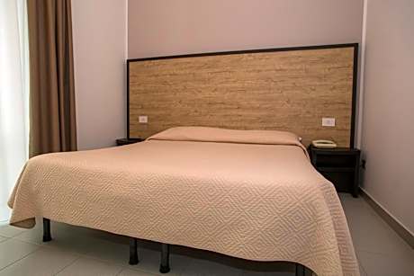 Triple Room with Bathroom