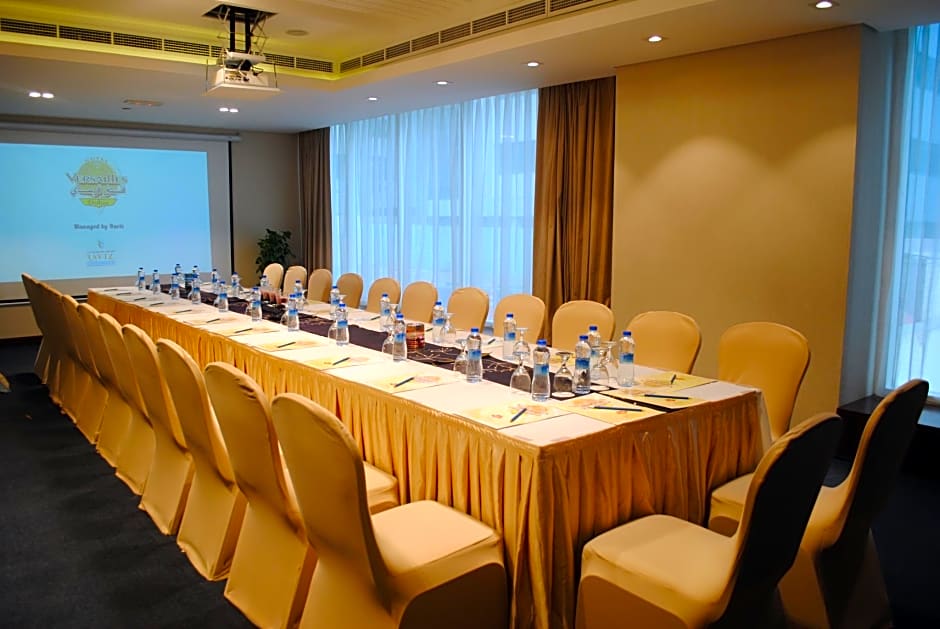 Versailles by Vieras Hotel