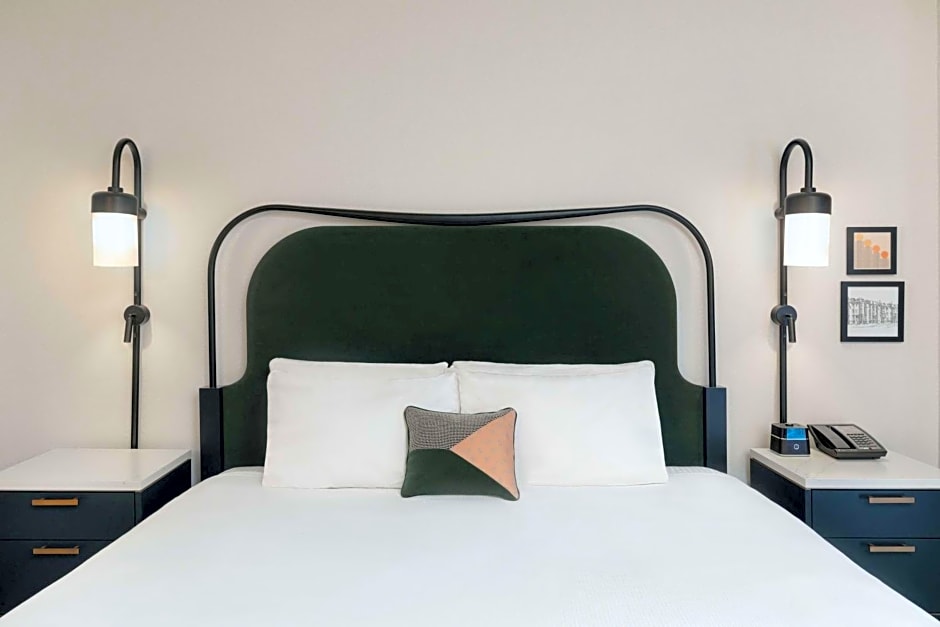 Pennyweight Hotel Boston, Curio Collection by Hilton