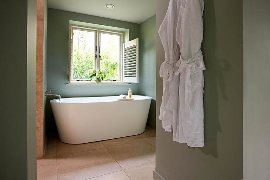 The Plume of Feathers