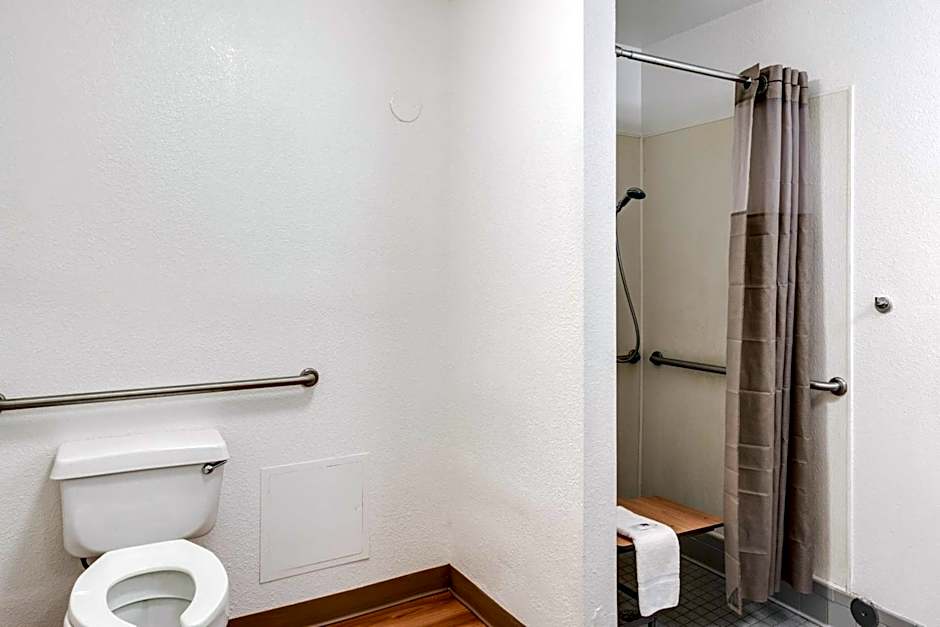 Motel 6-Spokane, WA - West