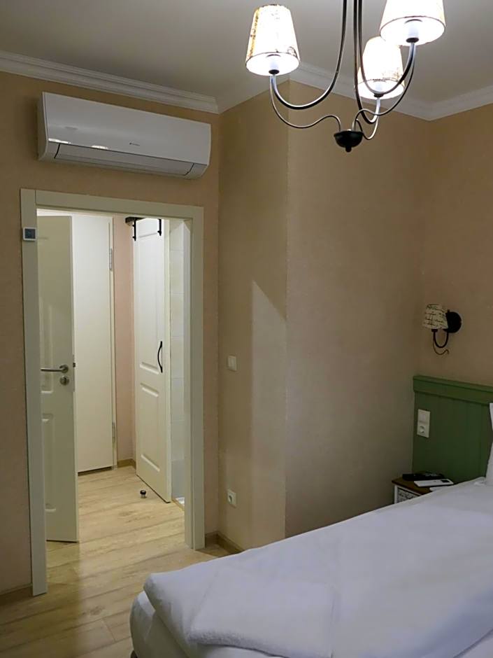 Hotel MEDITERRANEO