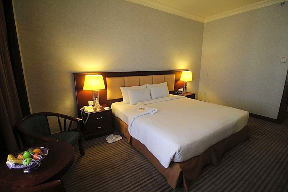 Grand Riverview Hotel