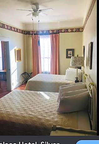 Standard Suite