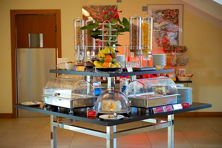 Best Western Crystal Palace Hotel