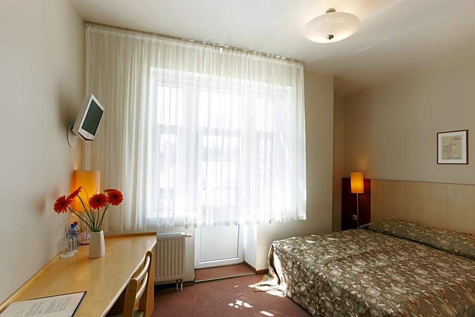 Hotel Edvards