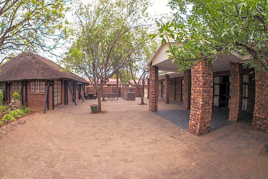 Horseshoe Inn and Conference Center