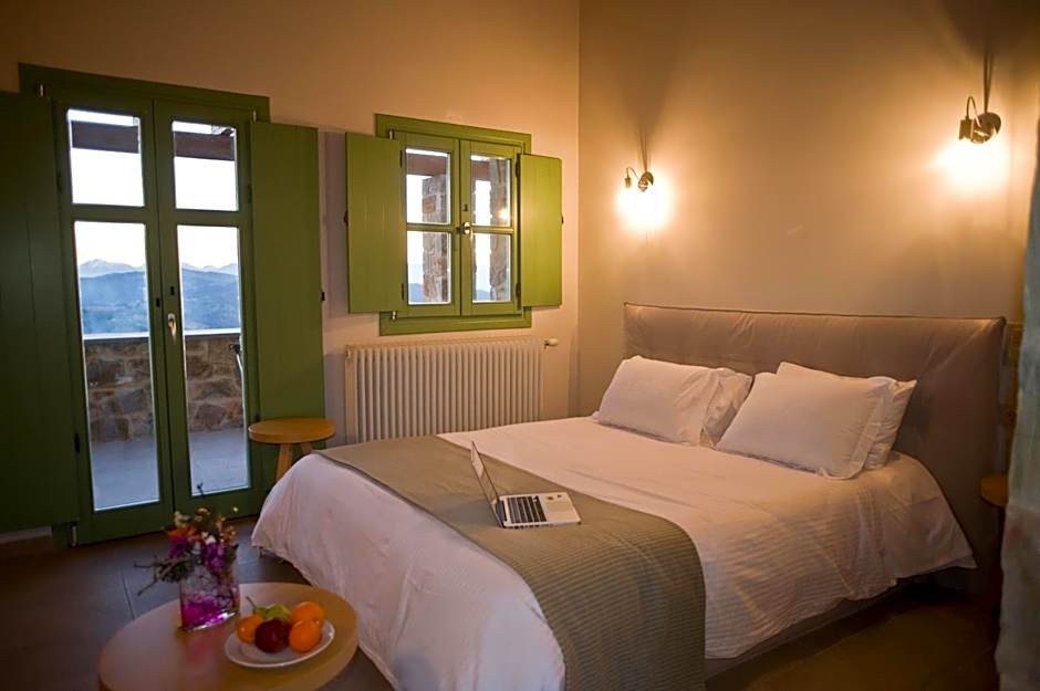 Foresta in Medias Mores