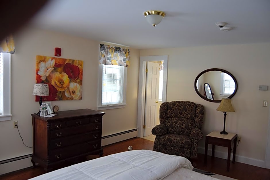 The New Hampshire Mountain Inn