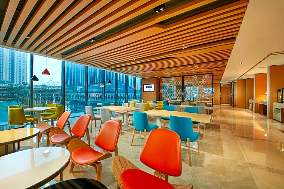 Holiday Inn Express Fuzhou Downtown By IHG