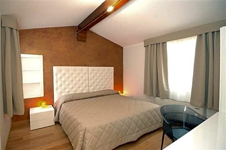 Double Room - Annex