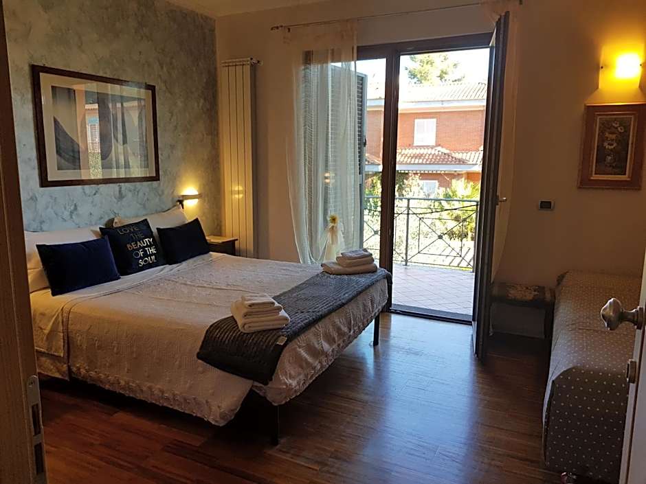 Aurelia Garden Gold B&B