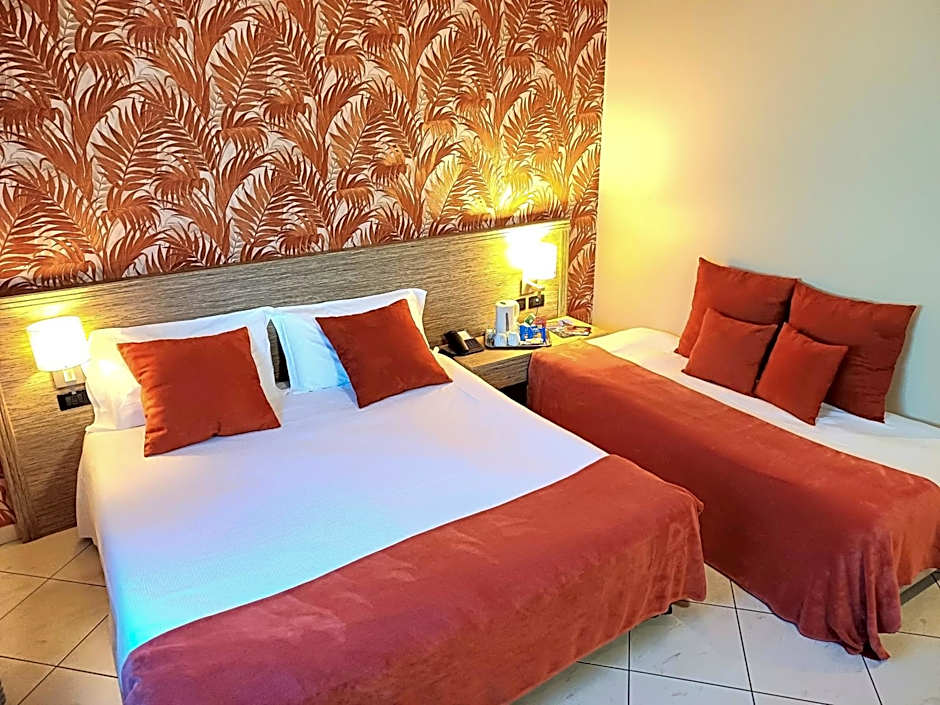 Hotel Parisi