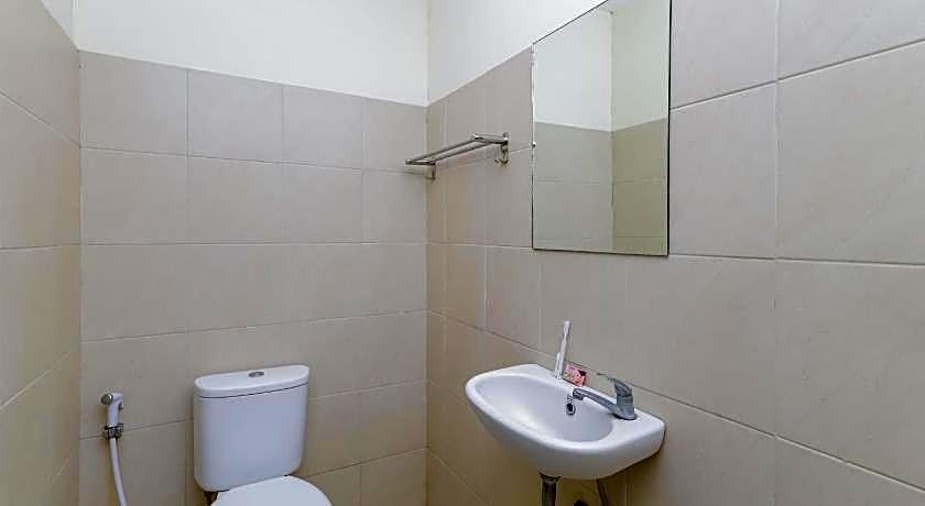 RedDoorz near RS Sari Asih Ciledug