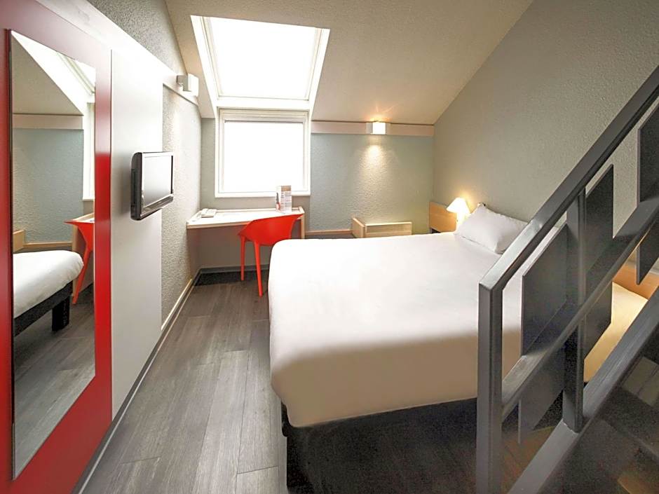 ibis Granville Port de Plaisance