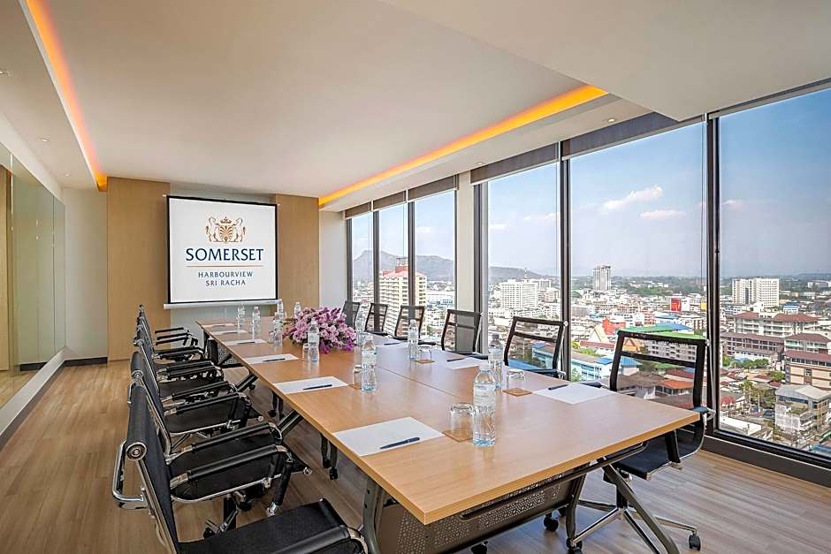 Somerset Harbourview Sri Racha