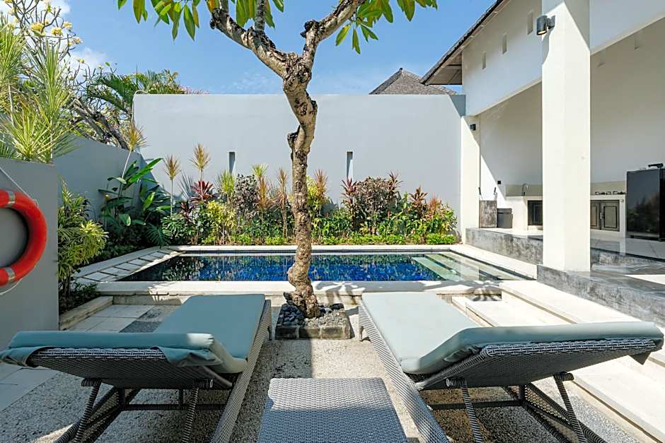 The Seminyak Suites Private Villas 