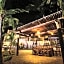 Hotel & Suites El Moro