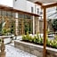 Pilastri Majestic Garden by Mmega