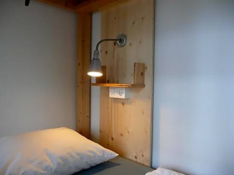 Single Bed in 7-Bed Mixed Dormitory Room with Shared Bathroom