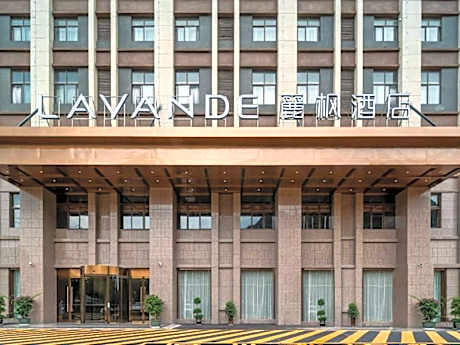 Lavande Hotels· Guizhou Anshun Xi Railway Station