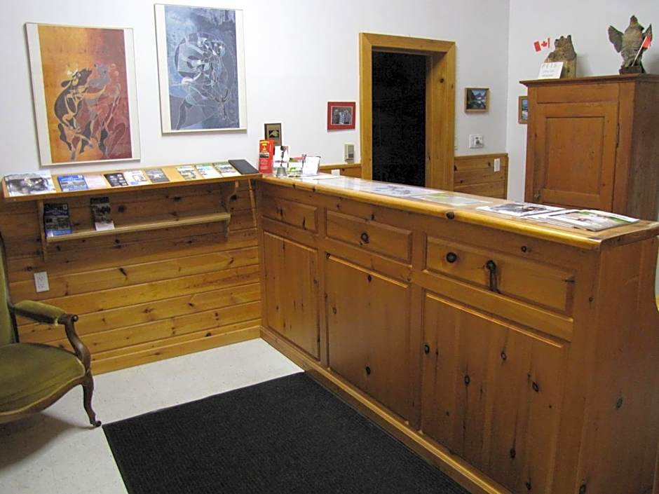 Quiet Bay Inn & Café