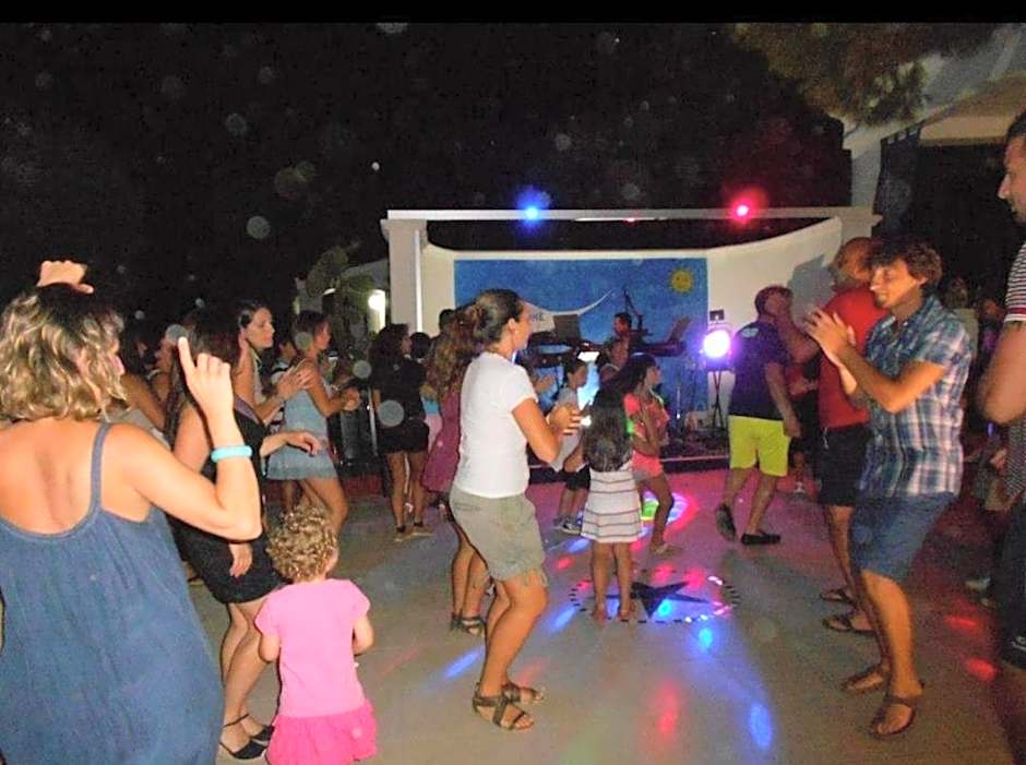 RESIDENCE EMARINE con SERVIZIO SPIAGGIA INCLUSO
