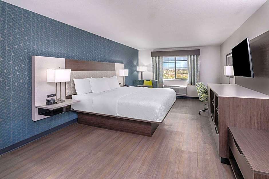 La Quinta Inn & Suites by Wyndham Santa Rosa