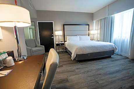 One Bedroom King Suite with Sofa Bed - Non-Smoking